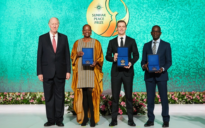 선학평화상 수상자 단체사진